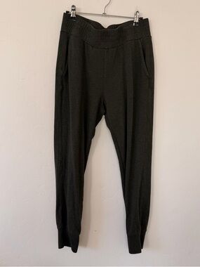 Cabi Elastic Waist Knit Jogger Pants Size M